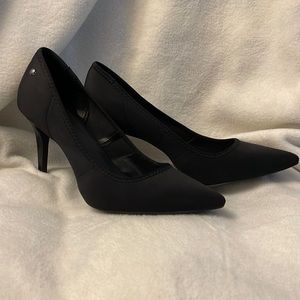 Simply Vera Wang black pumps size 9 women LN